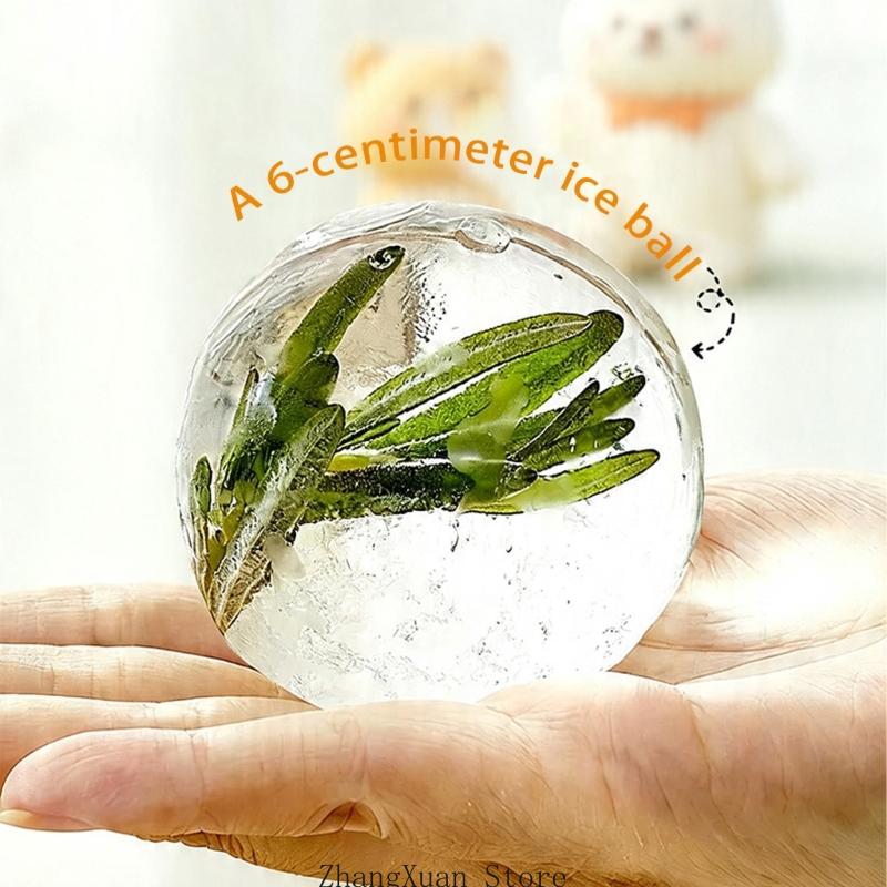 Hộp đựng đồ uống có thể gập lạ - đánh giá và giá Ice Mold Sphere